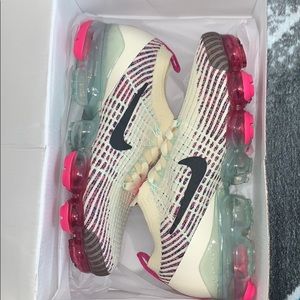 COPY - Women’s Vapormax Flyknit